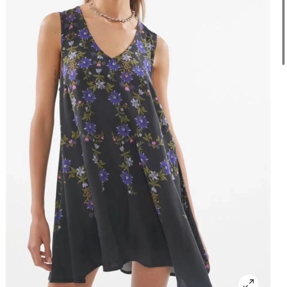NWT Urban Outfitters Sleeveless Mini Shift Dress